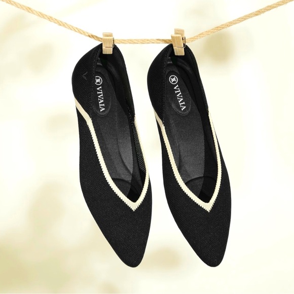 VIVAIA | NWOT POINTED-TOE V-CUT FLATS VIENNA 2.0 IN DEEP EBONY SIZE 10.5 - Picture 1 of 9